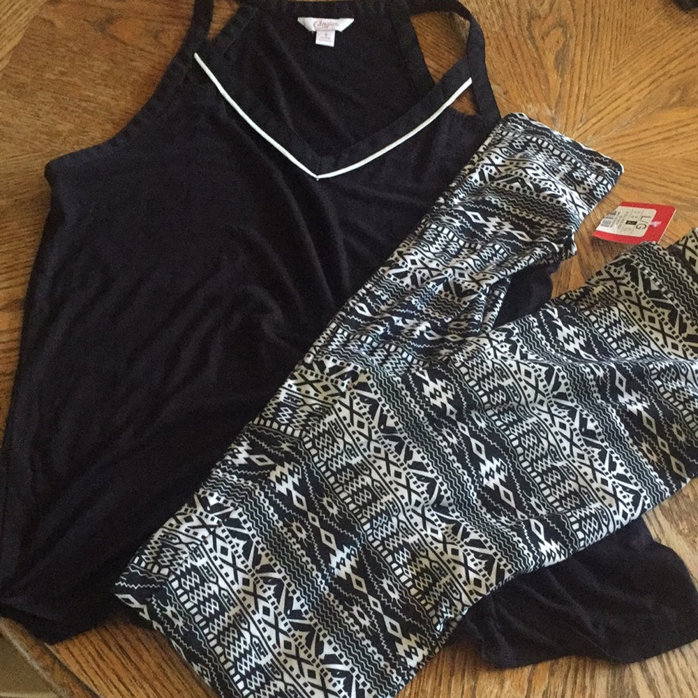 Bundle-Candies tank top (S)& S W S leggings (L)